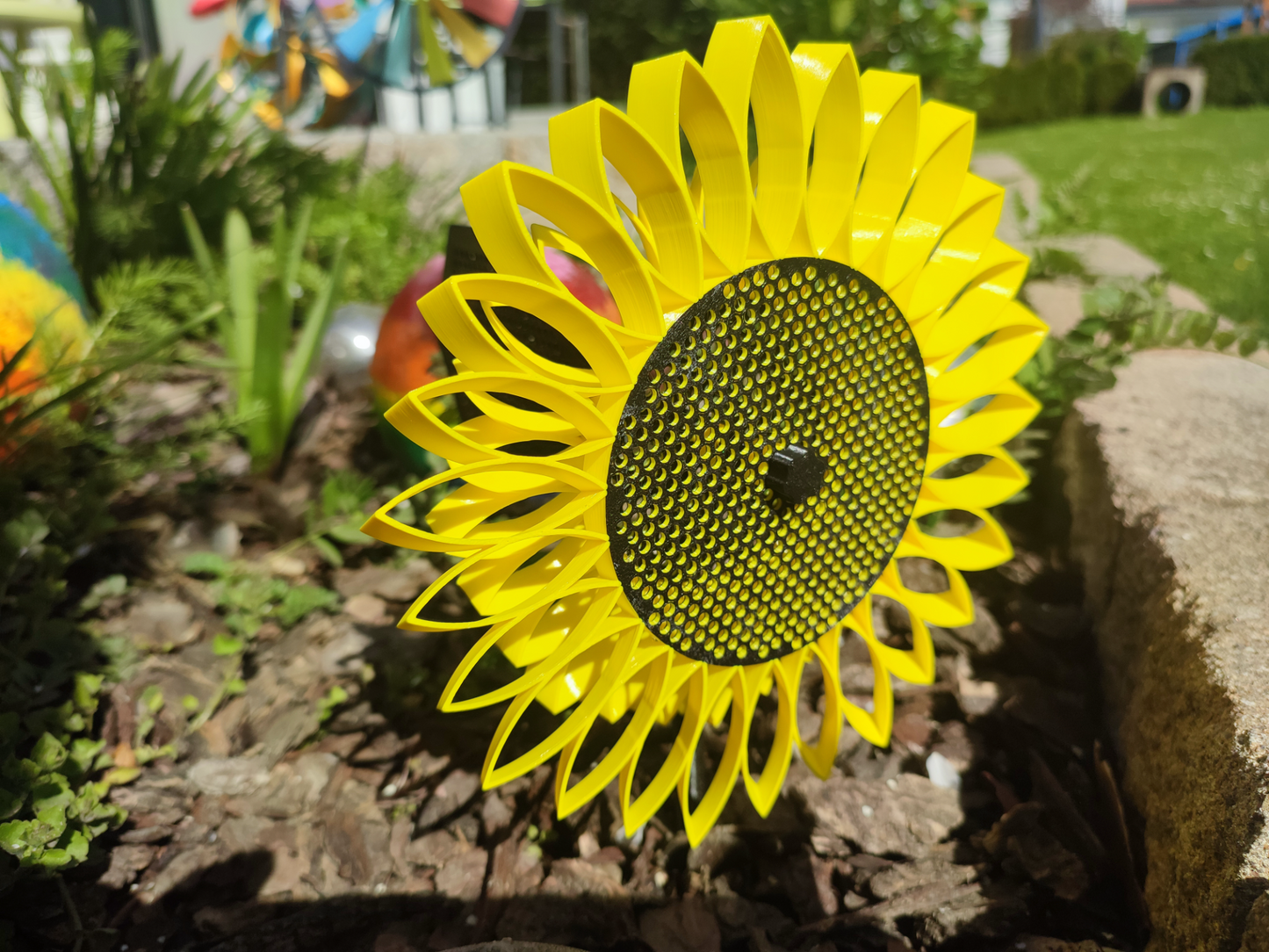 Garden Spinner - Sunflower